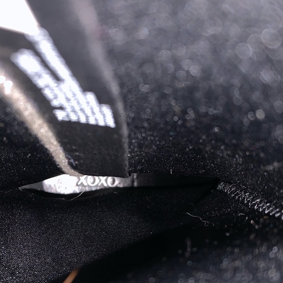 Sold ✔️🔴 🔴 🔴 - Picture 5 of 6